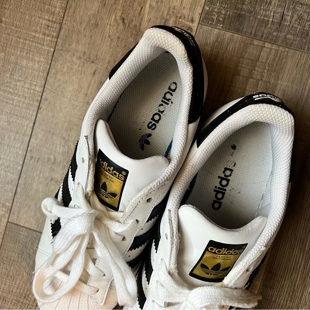 Adidas superstar shoes - Picture 3 of 10